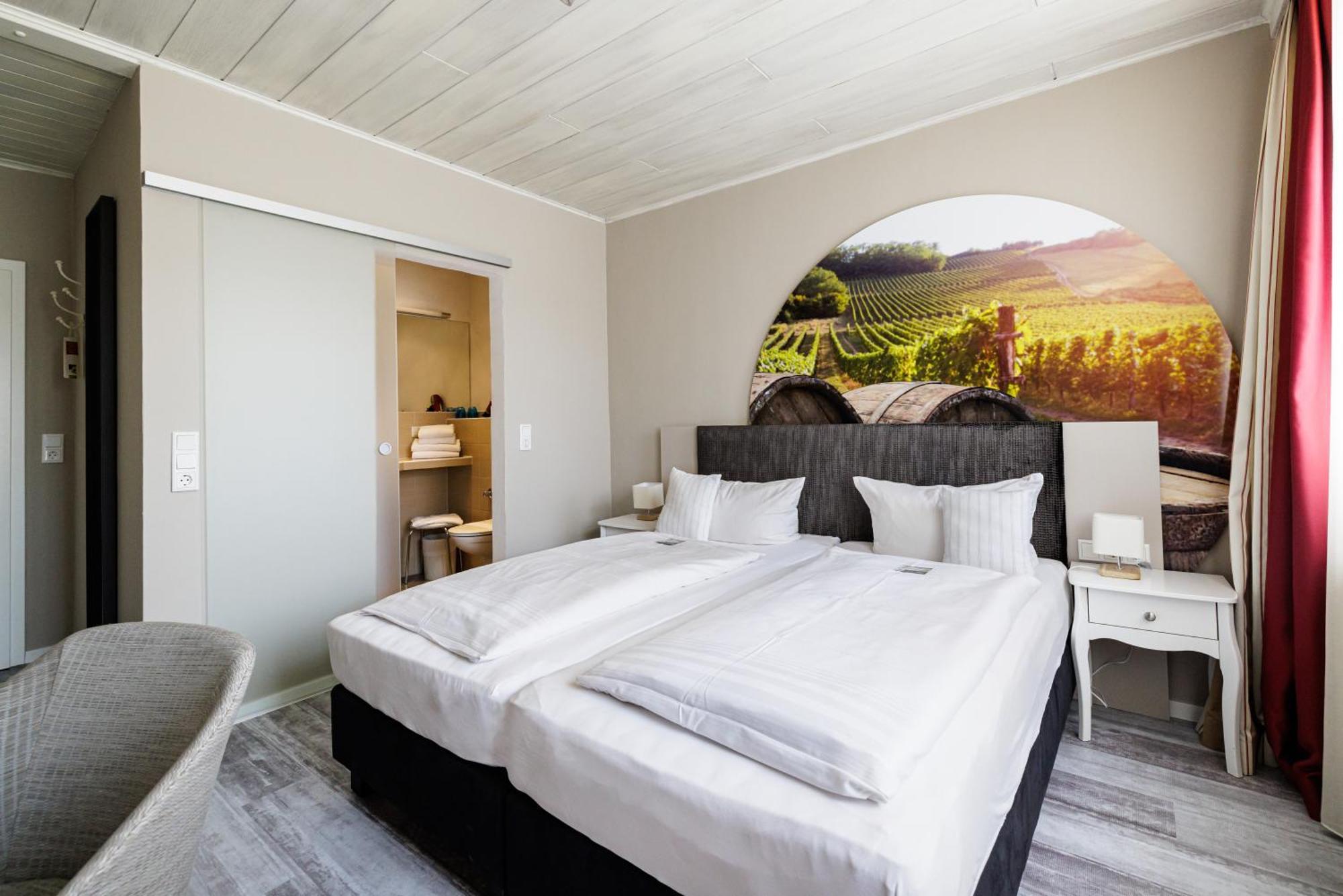 Flair Hotel Zum Storchen Bad Windsheim Exterior photo