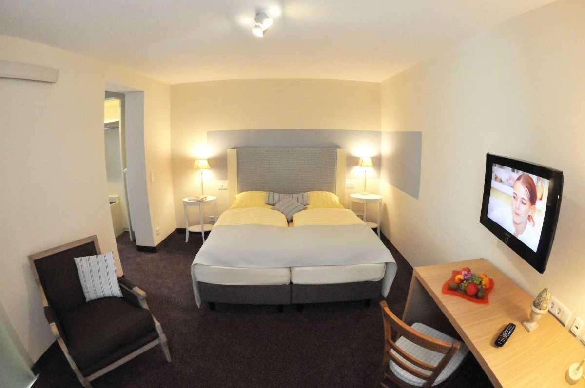 Flair Hotel Zum Storchen Bad Windsheim Exterior photo